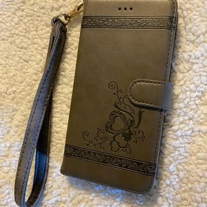 iPhone 6/7Plus wristlet